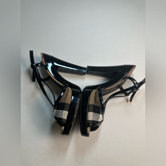 Burberry Nova Check Peep Toe Platform Heels Patent Detail Size 41 GUC - Picture 2 of 8